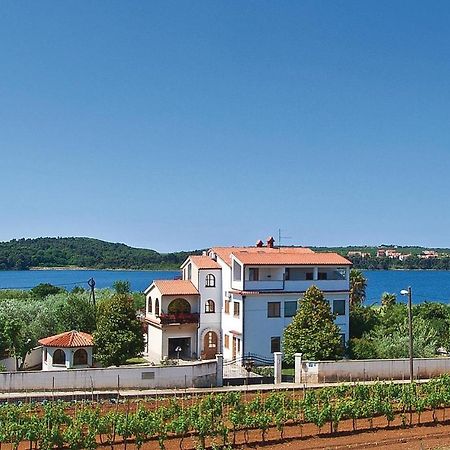 Beautiful Apartment In Pula With Kitchen Eksteriør billede